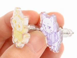 アクリルピアス
